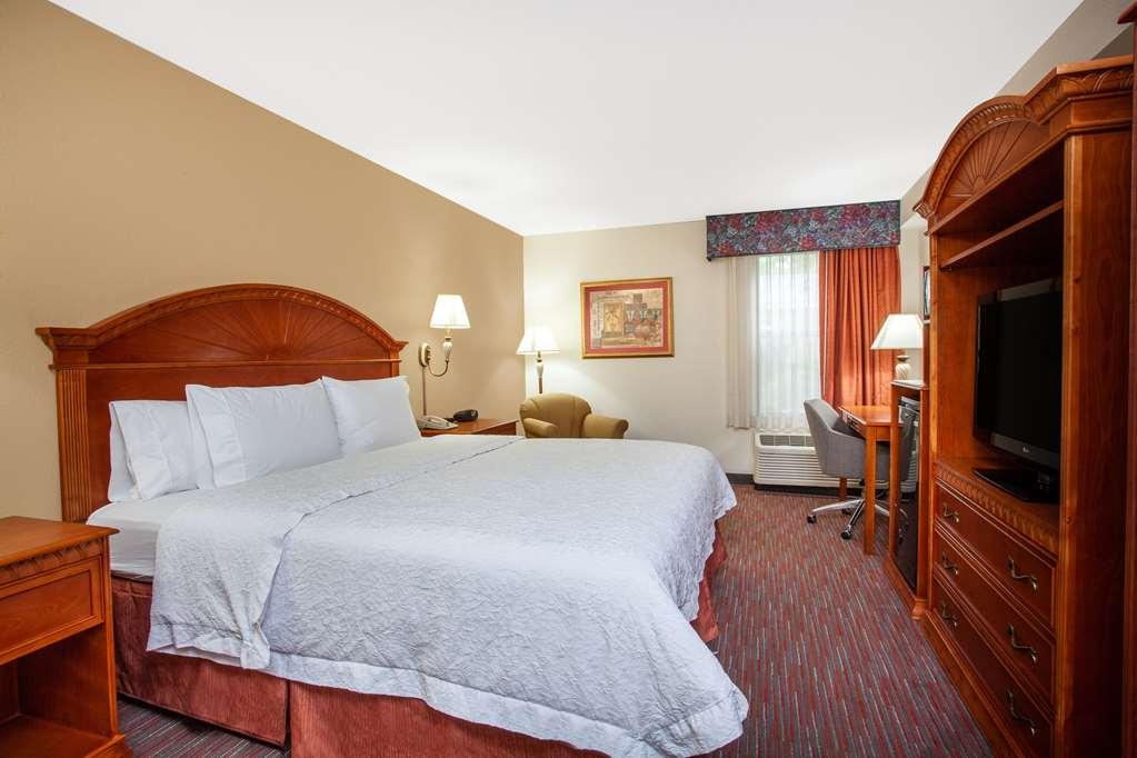 فندق Ramada By Wyndham Orlando Florida Mall الغرفة الصورة