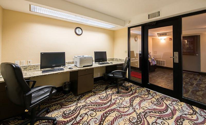 فندق Ramada By Wyndham Orlando Florida Mall المظهر الخارجي الصورة